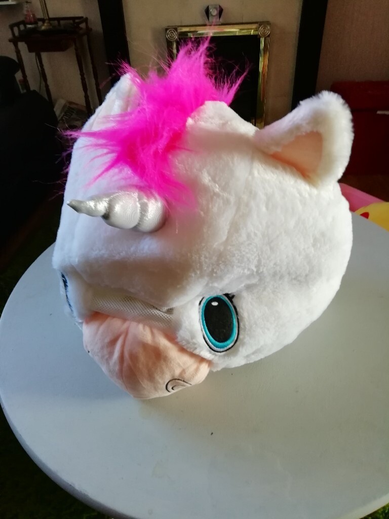 smyths unicorn head